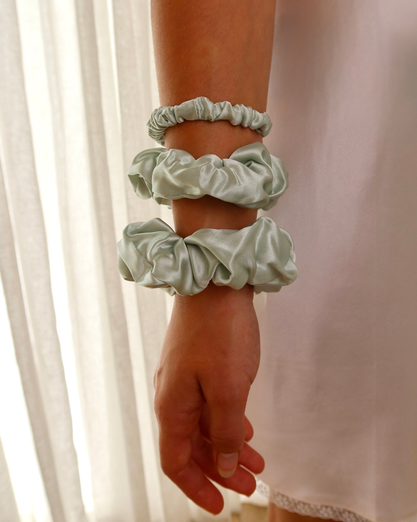 Silk Scrunchie (Medium) - Sage